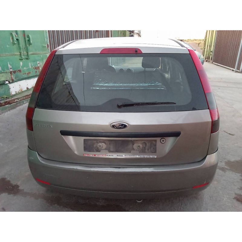ford fiesta (cbk) del año 2004