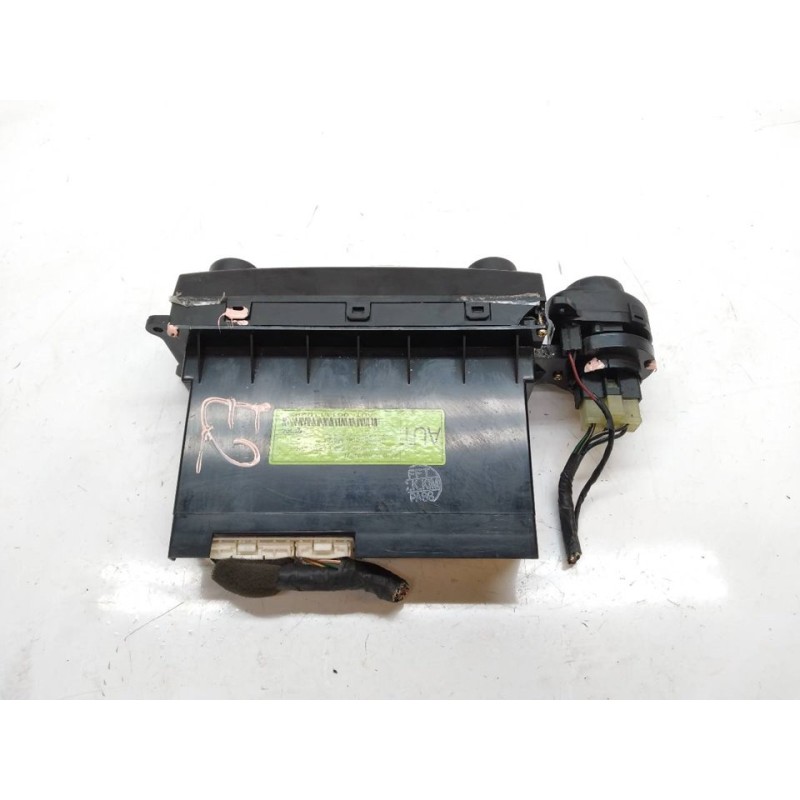 Recambio de mando climatizador para ssangyong rodius xdi referencia OEM IAM 6870021021 - Negro 4
