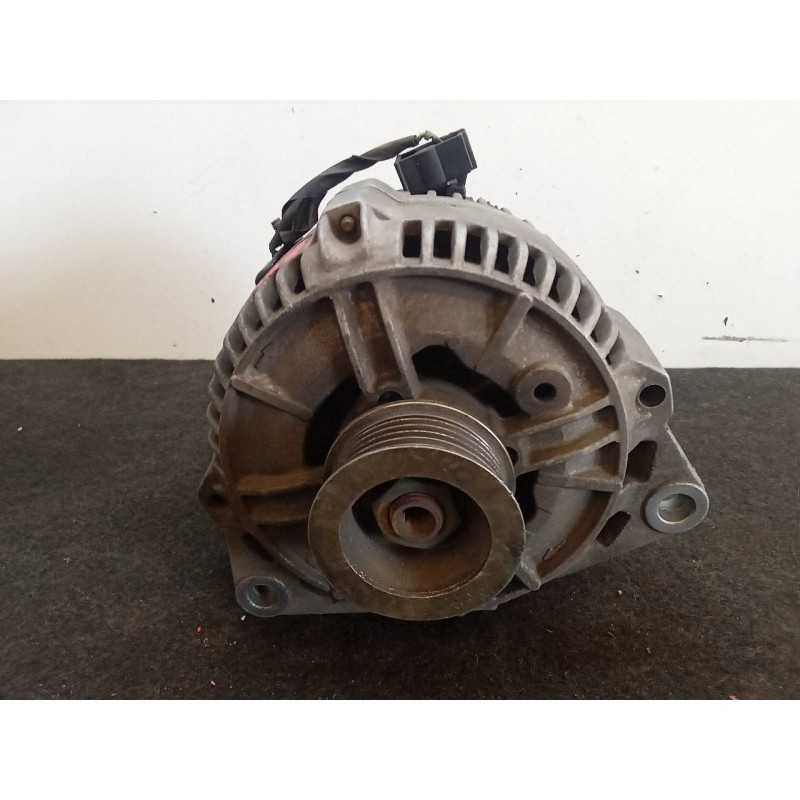 Recambio de alternador para ford mondeo berlina/familiar (fd) 1.8 16v cat referencia OEM IAM 0123212001 60861 BOSCH