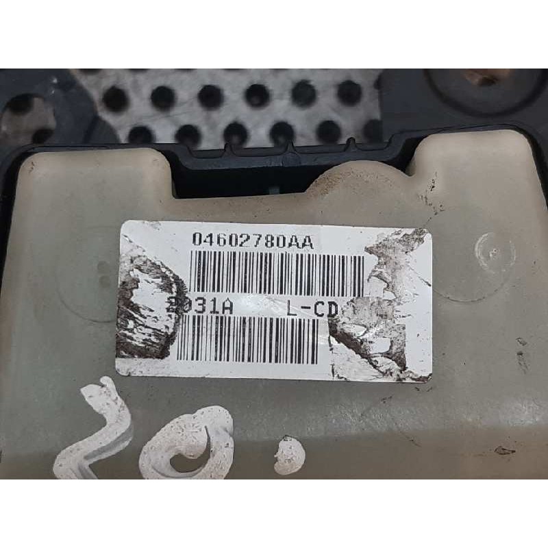 Recambio de mando elevalunas delantero izquierdo para chrysler jeep compass limited plus 4x2 referencia OEM IAM 04602780AA - Rojo 3