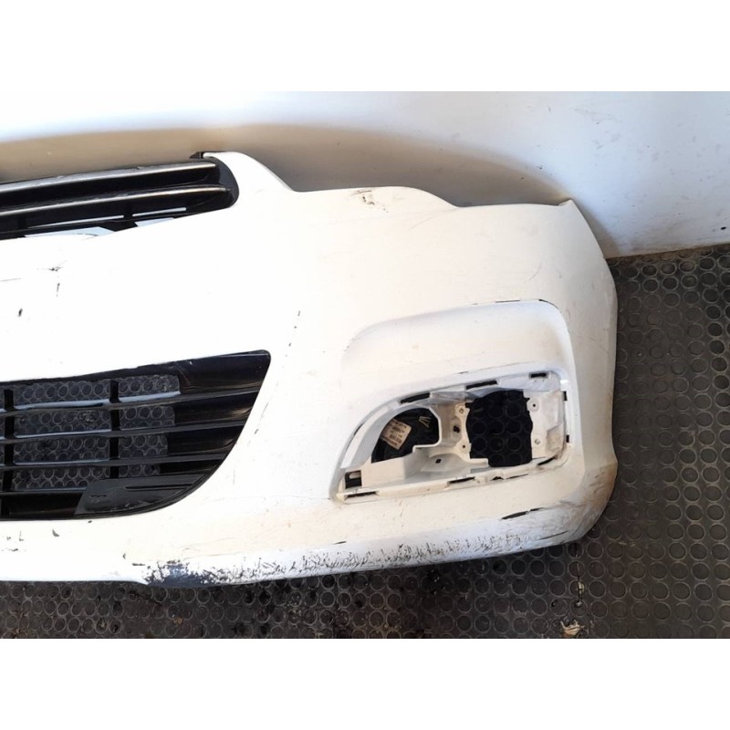 Recambio de paragolpes delantero para citroën c4 lim. seduction referencia OEM IAM - Blanco 2