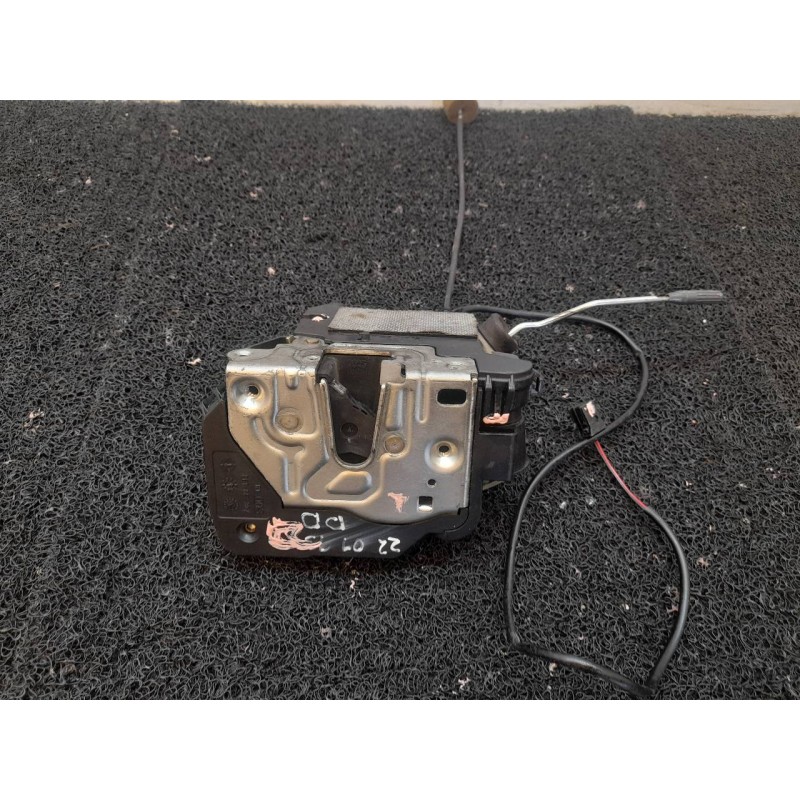Recambio de cerradura puerta delantera derecha para mercedes-benz clase e (w211) berlina e 220 cdi (211.006) referencia OEM IAM