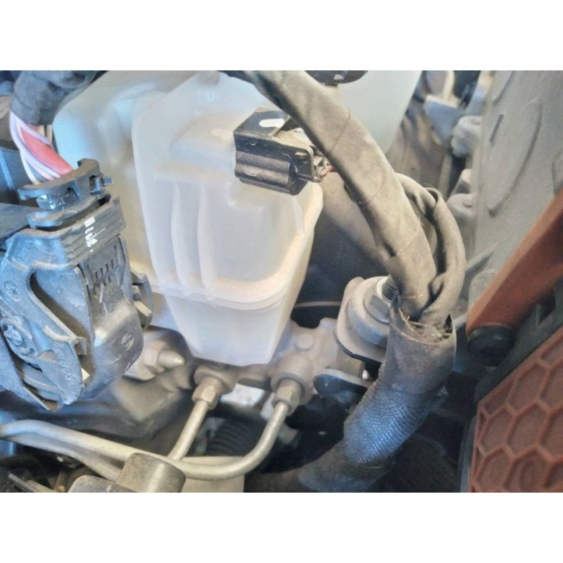 Recambio de bomba freno para renault captur ii e-tech engineered referencia OEM IAM - Gris 2