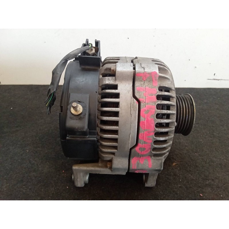 Recambio de alternador para ford mondeo berlina/familiar (fd) 1.8 16v cat referencia OEM IAM 0123212001 60861 BOSCH 5