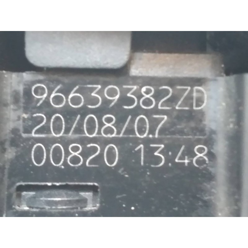 Recambio de mando elevalunas delantero izquierdo para citroën c4 picasso sx referencia OEM IAM 96639382ZD - Negro 3