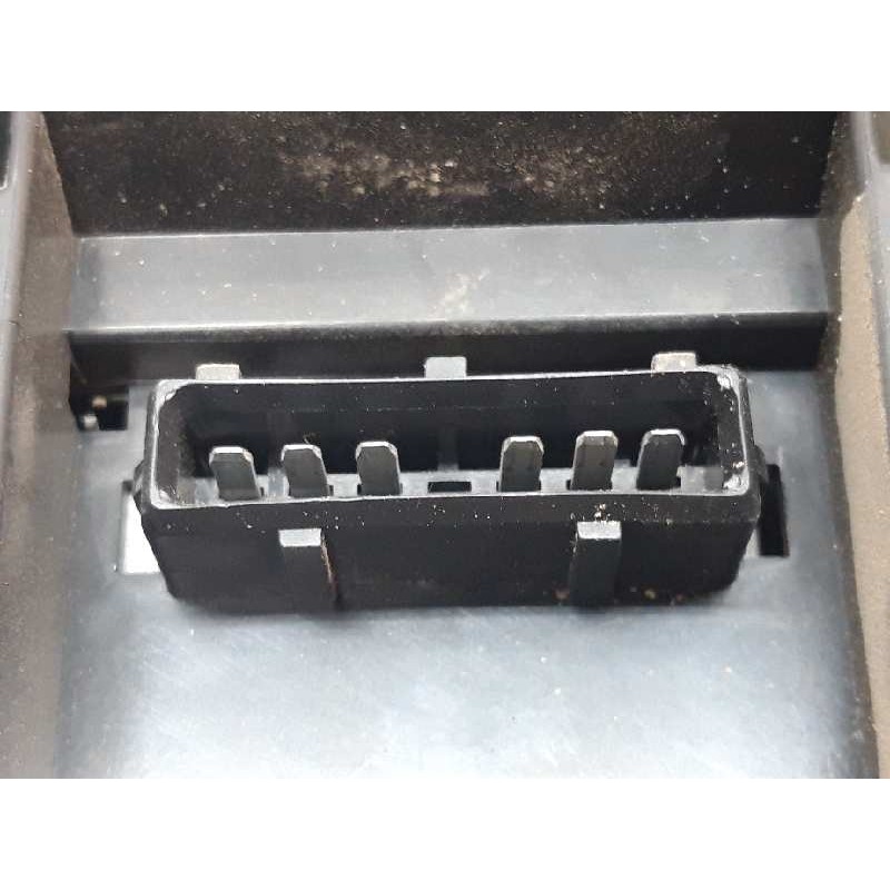 Recambio de piloto trasero derecho para ford mondeo familiar (gd) ghia referencia OEM IAM - Rojo 2