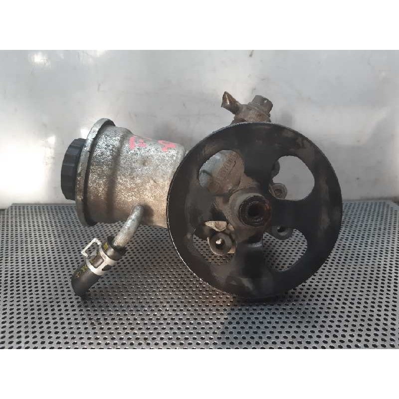 Recambio de bomba direccion para toyota yaris (ncp1/nlp1/scp1) 1.0 cat referencia OEM IAM W2B2E331 131085 5