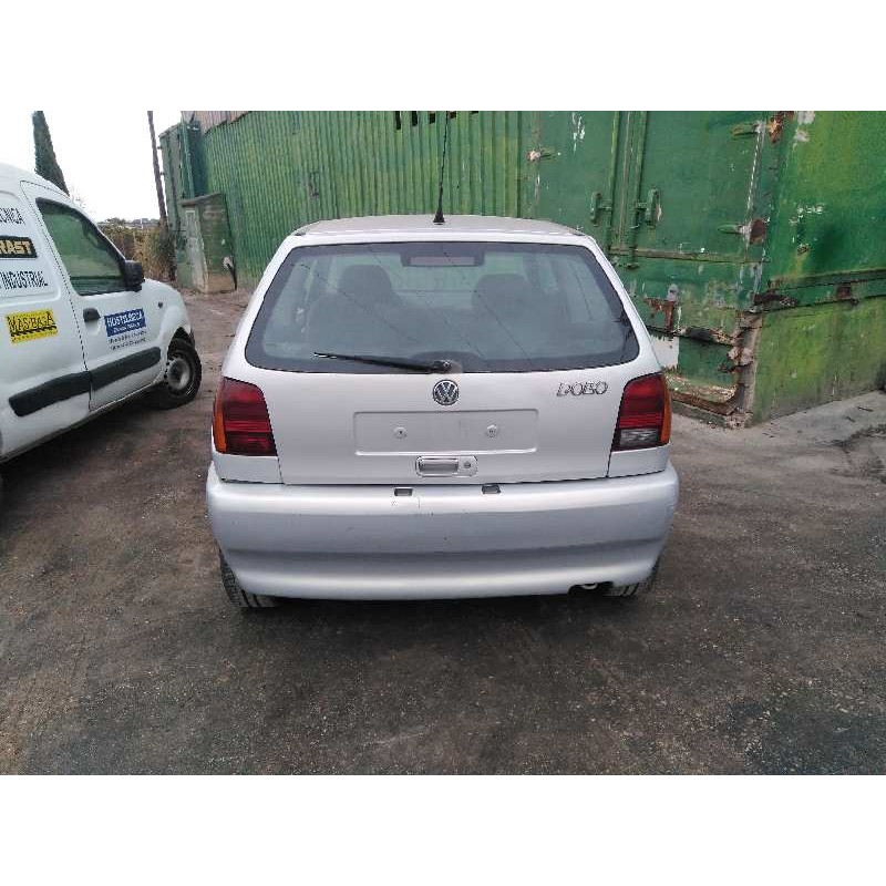 volkswagen polo berlina (6n1) del año 1998