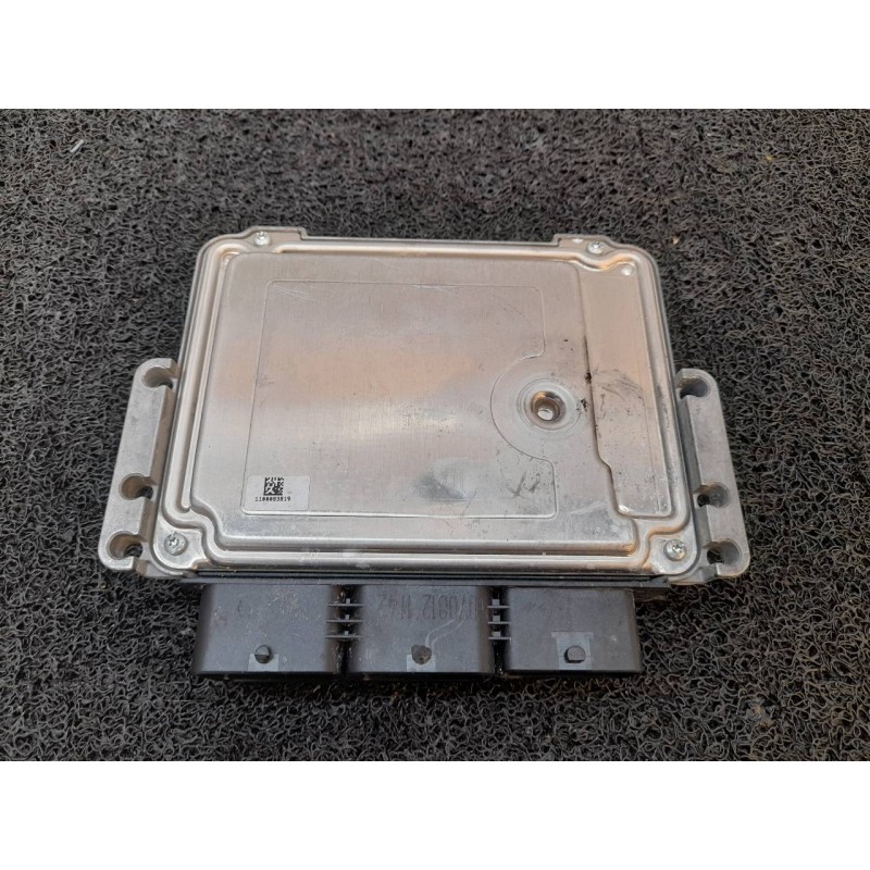 Recambio de centralita motor uce para citroën c3 attraction referencia OEM IAM 0281019818 9605947780 9666729680 - Blanco 2