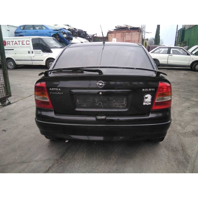 opel astra g berlina del año 2003