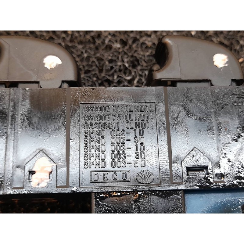 Recambio de mando elevalunas delantero izquierdo para daewoo nubira berlina sx (1999) referencia OEM IAM 96190771 96190775 2