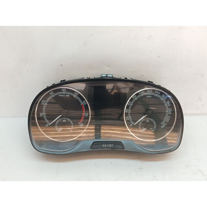 Recambio de cuadro instrumentos para skoda fabia ambition plus referencia OEM IAM 6V0920740E  