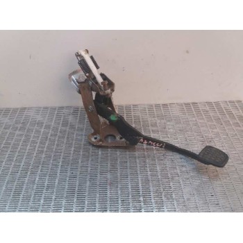 PEDAL EMBRAGUE 