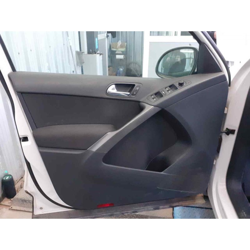 Recambio de guarnecido puerta delantera izquierda para volkswagen tiguan (5n1) advance referencia OEM IAM   