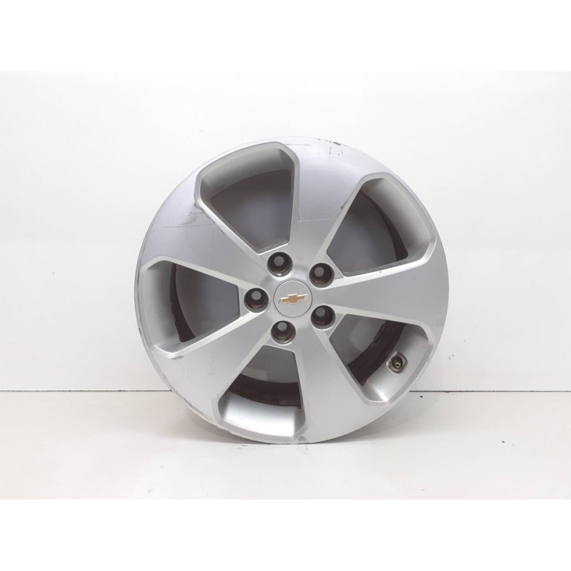 Recambio de llanta para chevrolet cruze lt referencia OEM IAM 96831803  