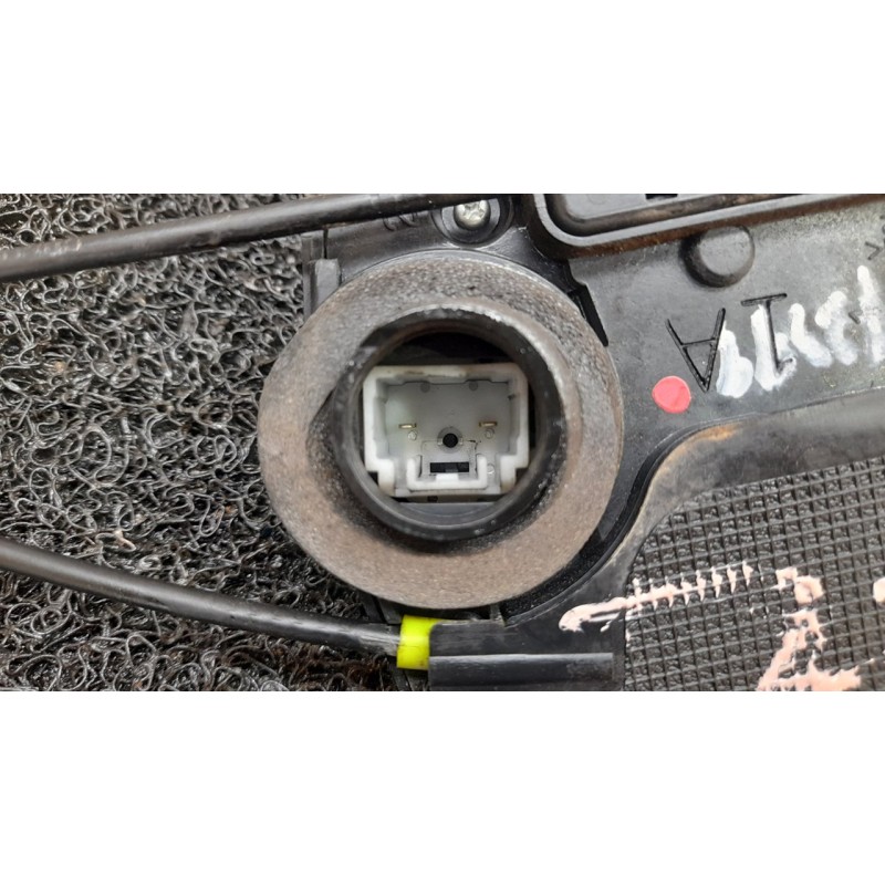 Recambio de cerradura puerta trasera izquierda para toyota prius (nhw20) sol referencia OEM IAM - Blanco 3