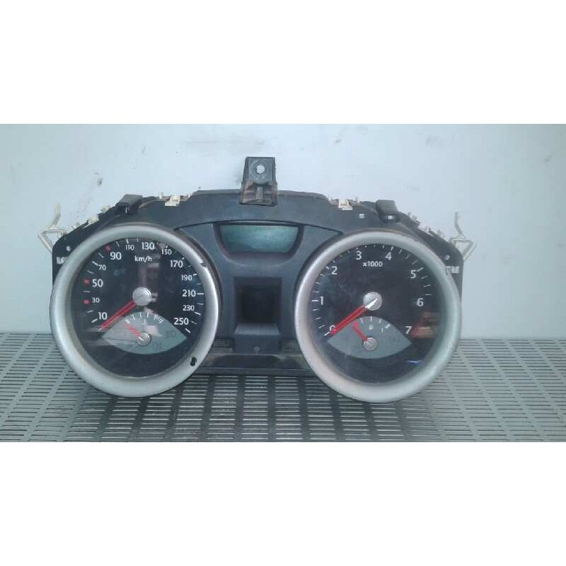 Recambio de cuadro instrumentos para renault megane ii berlina 3p 1.6 16v referencia OEM IAM 8200364023  