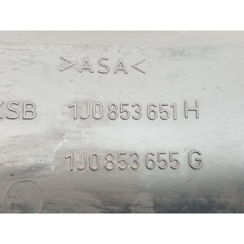 Recambio de rejilla delantera para volkswagen golf iv (1j1) 1.9 tdi referencia OEM IAM 1J0853651H 2