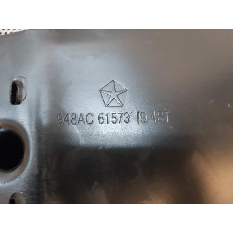Recambio de puente delantero para chrysler jeep compass limited plus 4x2 referencia OEM IAM 948AC61531194ST - Rojo 2