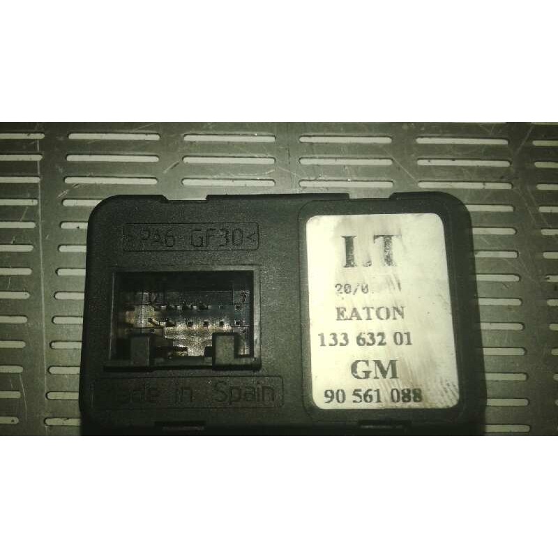 Recambio de mando elevalunas delantero izquierdo para opel zafira a 2.0 dti referencia OEM IAM 13363201 90561088 - Gris 2