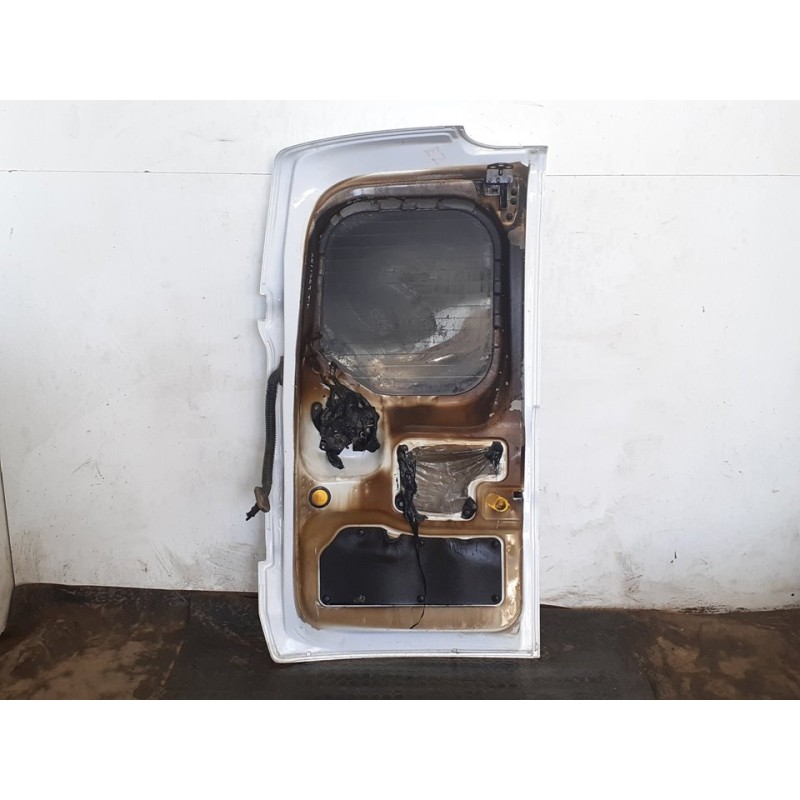 Recambio de puerta trasera derecha para ford transit connect combi 220 l1 trend referencia OEM IAM 2