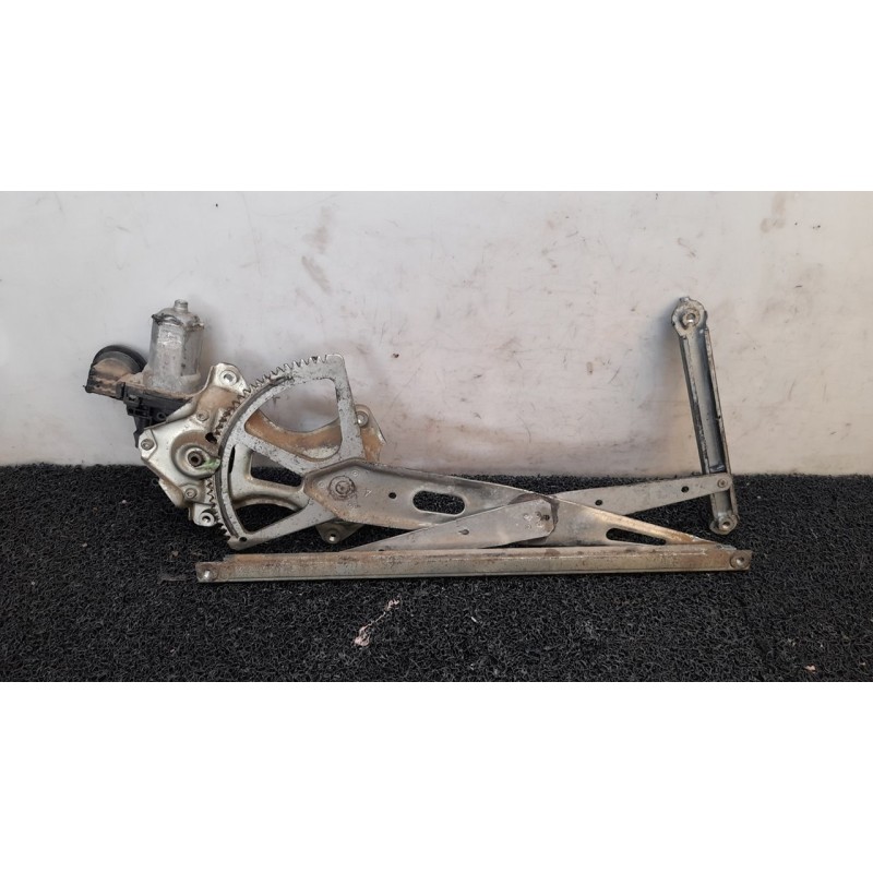 Recambio de elevalunas trasero izquierdo para toyota prius (nhw20) sol referencia OEM IAM - Blanco 2