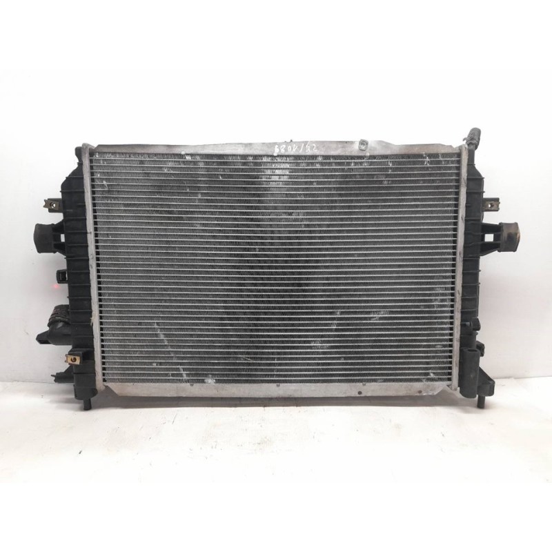 Recambio de radiador agua para opel zafira b enjoy plus referencia OEM IAM - Negro 2