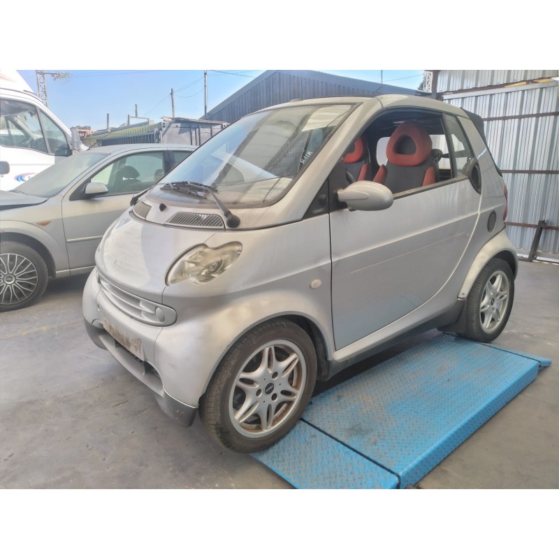 smart cabrio del año 2001