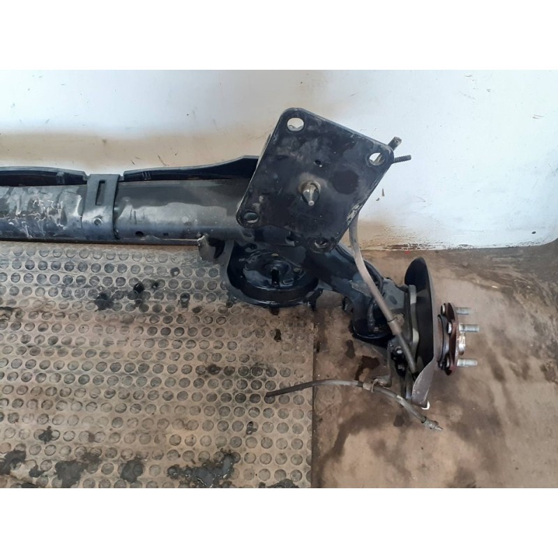 Recambio de puente trasero para ford transit connect combi 220 l1 trend referencia OEM IAM 4