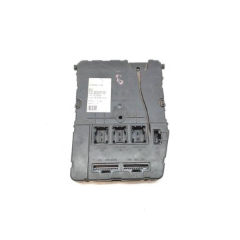 CAJA RELES / FUSIBLES 8200309690 8200411347 S118400220