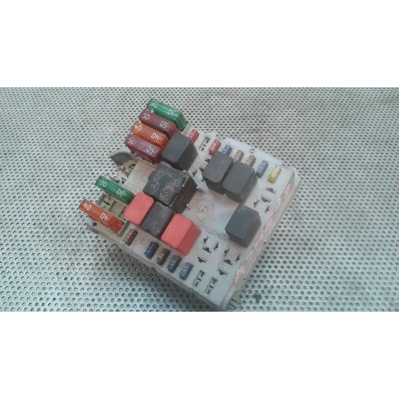 Recambio de caja reles / fusibles para alfa romeo 147 (190) 1.6 16v cat referencia OEM IAM 46558759  