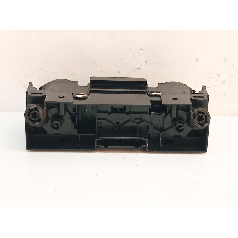 Recambio de mando calefaccion / aire acondicionado para skoda fabia ambition plus referencia OEM IAM 6V0820045D - Blanco 2