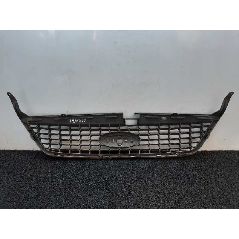 Recambio de rejilla delantera para ford mondeo ber. (ca2) titanium referencia OEM IAM   