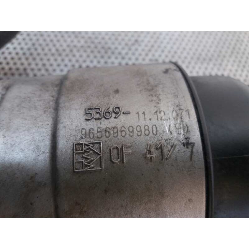 Recambio de enfriador aceite motor para peugeot partner (s2) combiespace referencia OEM IAM 9656969980 - Blanco 6