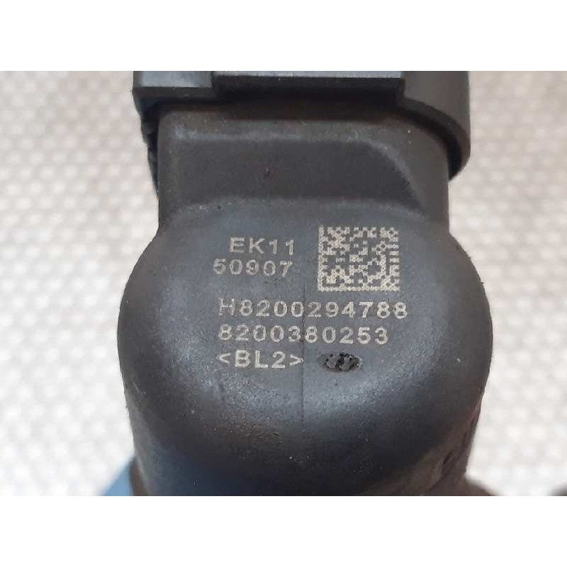 Recambio de inyector para renault megane ii classic berlina confort expression referencia OEM IAM H8200294788 8200380253 4
