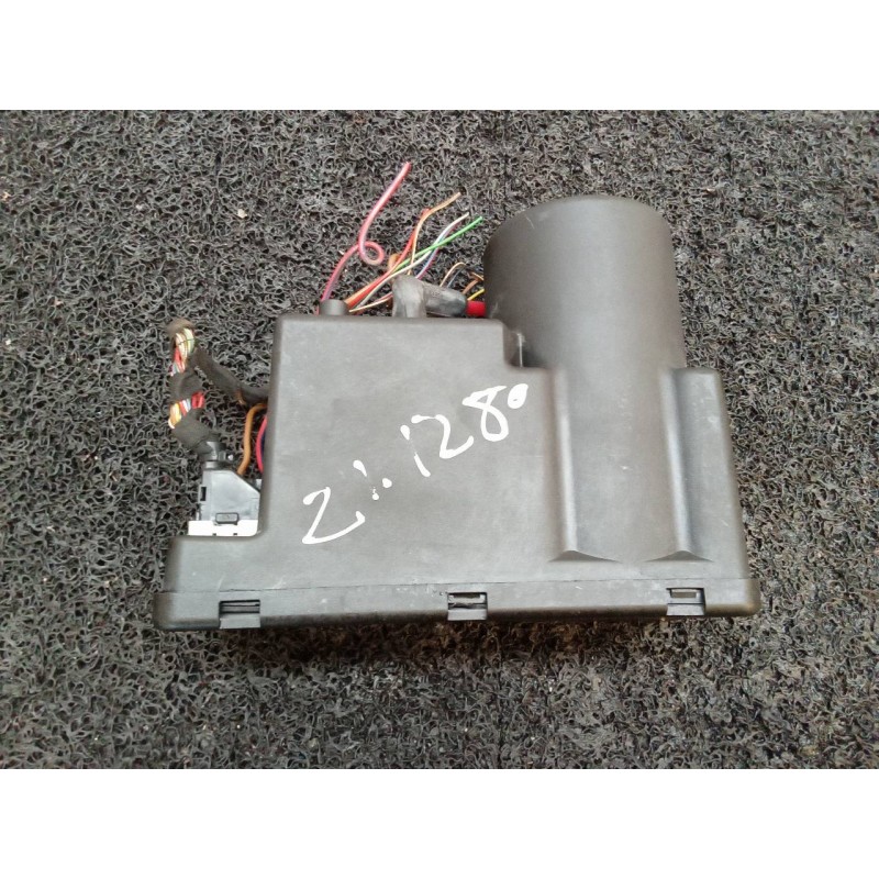 Recambio de centralita cierre para audi a4 berlina (b5) 1.9 tdi referencia OEM IAM 4A0862257A - Blanco 2