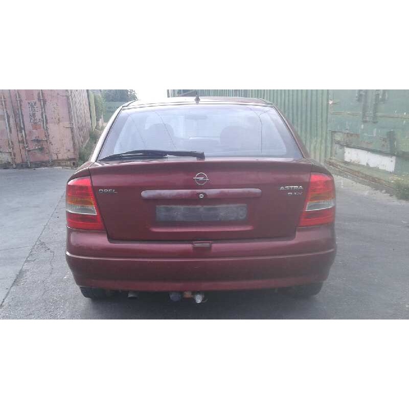 opel astra g berlina del año 1998