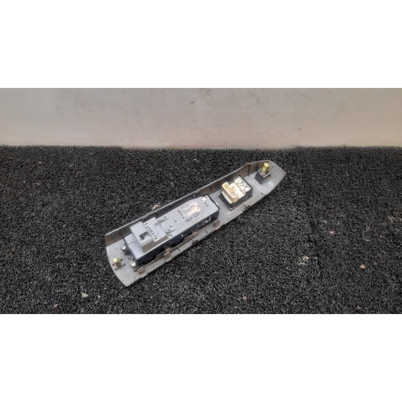 Recambio de mando elevalunas delantero izquierdo para toyota prius (nhw20) sol referencia OEM IAM 8482047050 - Blanco 4