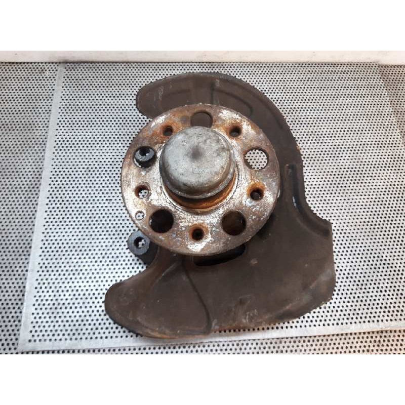 Recambio de mangueta delantera derecha para mercedes-benz clase clk (w209) coupe 270 cdi (209.316) referencia OEM IAM   