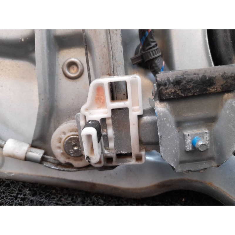 Recambio de elevalunas delantero derecho para kia carens (un) emotion referencia OEM IAM R060SB03B14R - Negro 3