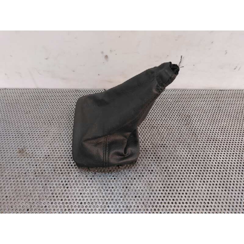 Recambio de guarnecidos palanca cambio para peugeot 206 berlina xr referencia OEM IAM   