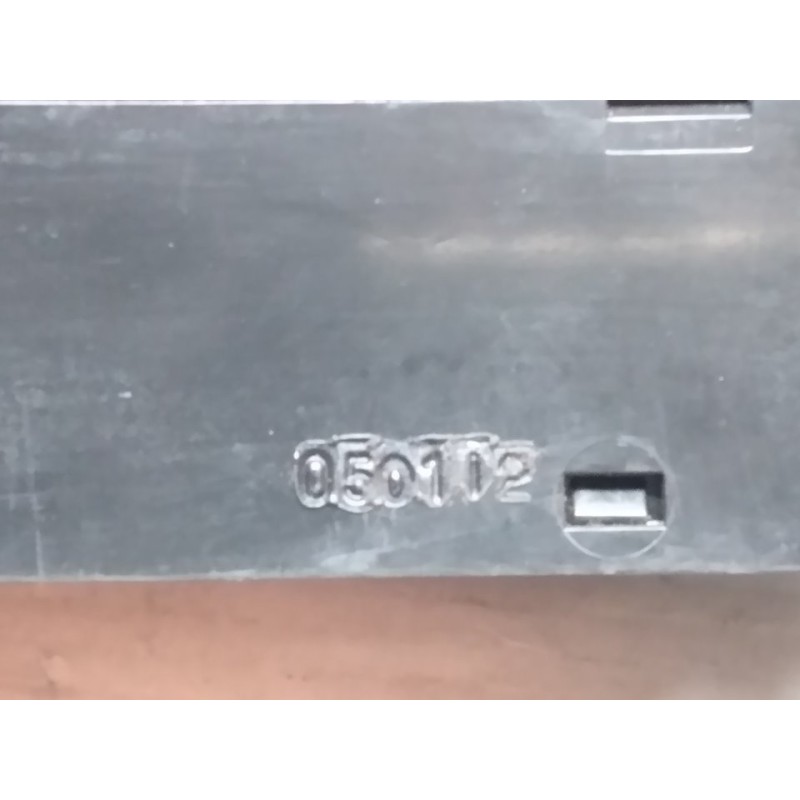 Recambio de mando elevalunas delantero izquierdo para kia carens 2.0 crdi ex monovolumen referencia OEM IAM 050112 2