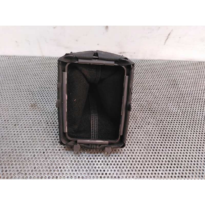 Recambio de guarnecidos palanca cambio para peugeot 206 berlina xr referencia OEM IAM 2