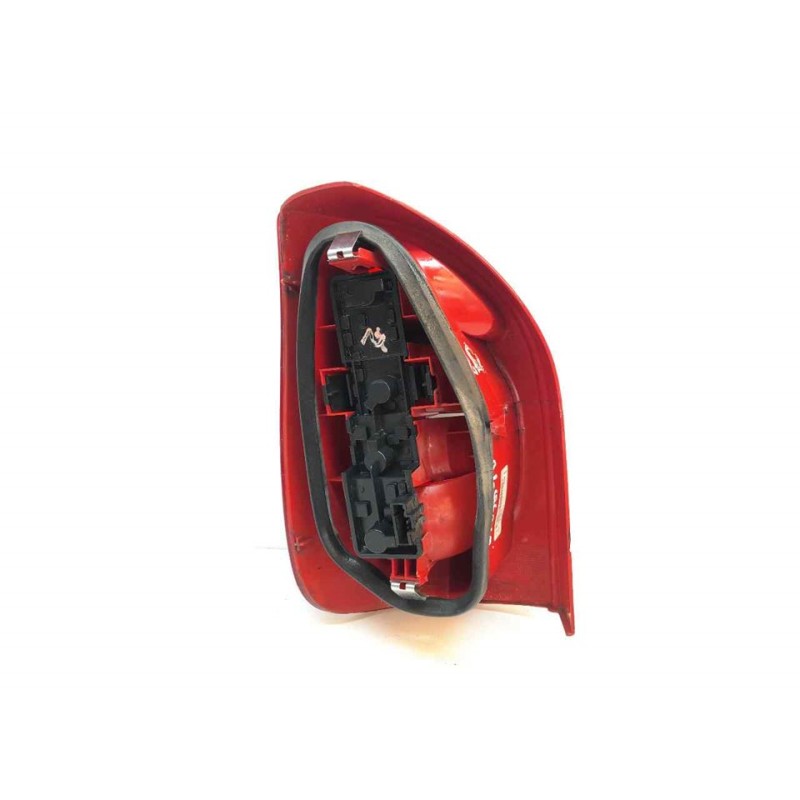 Recambio de piloto trasero derecho para citroën xsara picasso 2.0 hdi referencia OEM IAM - Blanco 3