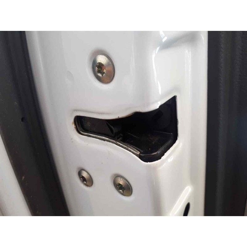 Recambio de cerradura puerta trasera izquierda para kia cee´d business referencia OEM IAM   