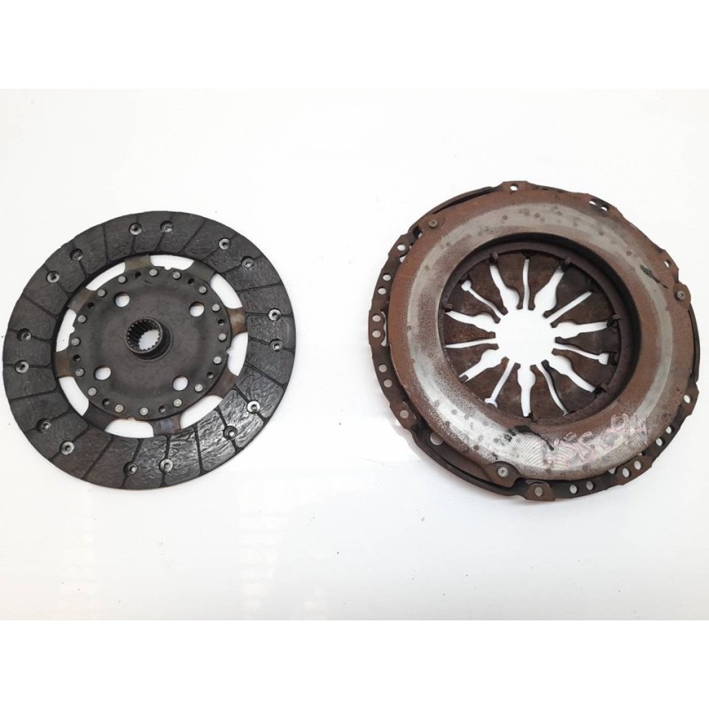Recambio de kit embrague para renault megane iii berlina 5 p 1.2 16v referencia OEM IAM 302100495P 302059210R LUK 2