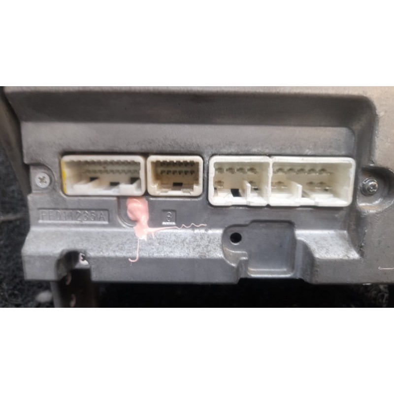 Recambio de sistema audio / radio cd para toyota prius (nhw20) sol referencia OEM IAM 8612047221 - Blanco 2
