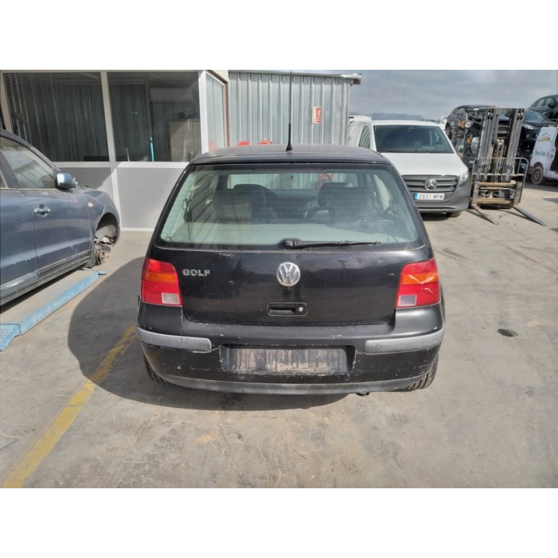 volkswagen golf iv berlina (1j1) del año 2001