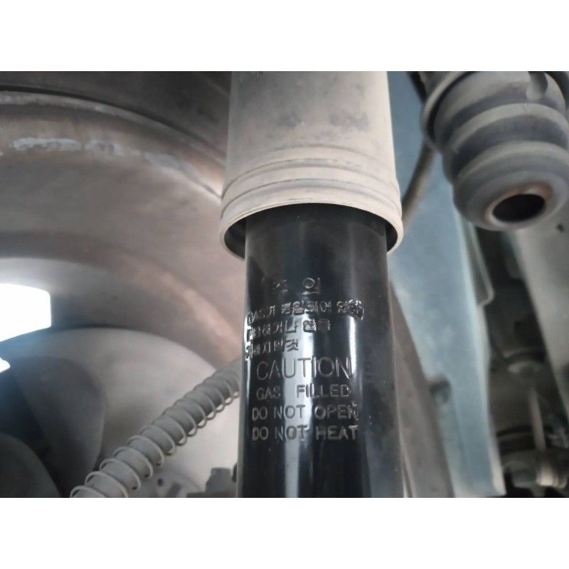 Recambio de amortiguador trasero izquierdo para ssangyong actyon 200 xdi 4wd limited referencia OEM IAM - Negro 2