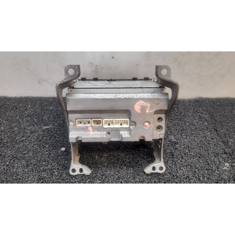 Recambio de sistema audio / radio cd para toyota prius (nhw20) sol referencia OEM IAM 8612047221 - Blanco 5